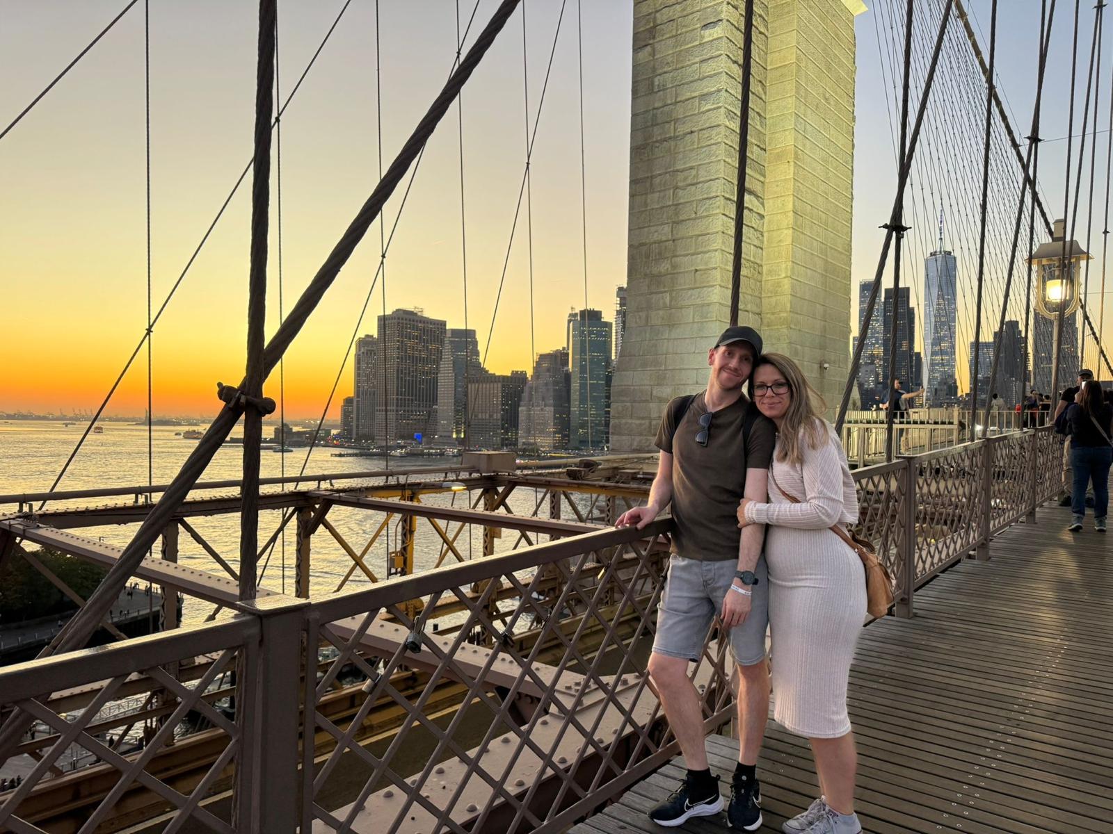 David & Emelie on the Brooklyn bridge